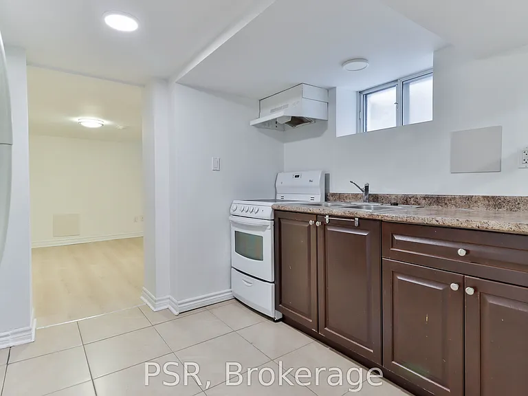 329 Vaughan Rd #LOWER — Photo 27