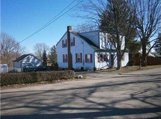 17 Highland Dr, Mc Kees Rocks, PA 15136