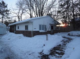 6437 Upper 48th St N, Oakdale, MN 55128