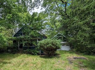 23300 Drake Rd, Bedford, OH 44146