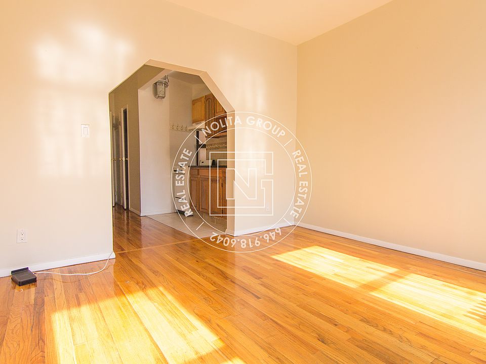 2nd image of 162 Allen St APT 16