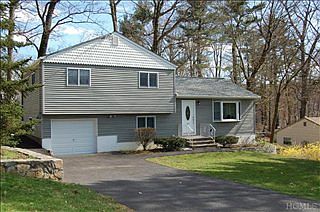 1st image of 810 Terrace Pl