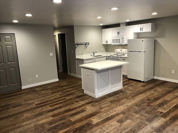 2nd image of 2400 20th Ave NW APT 12B