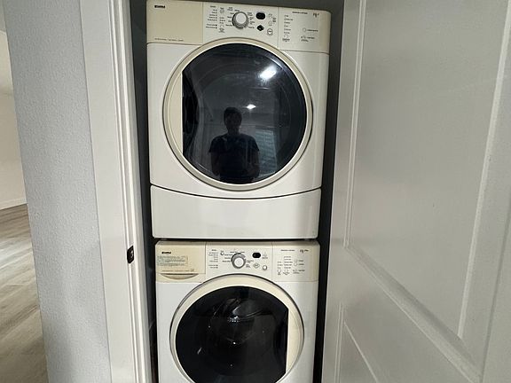 5th image of 5002 S Newton St #1