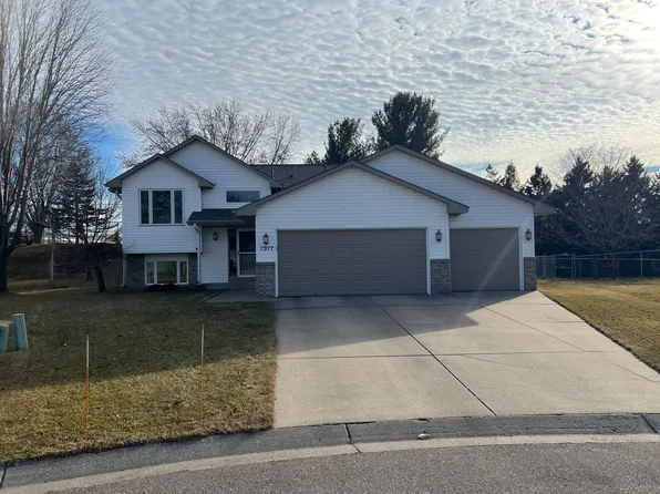7977 77th Street Ct S, Cottage Grove, MN 55016