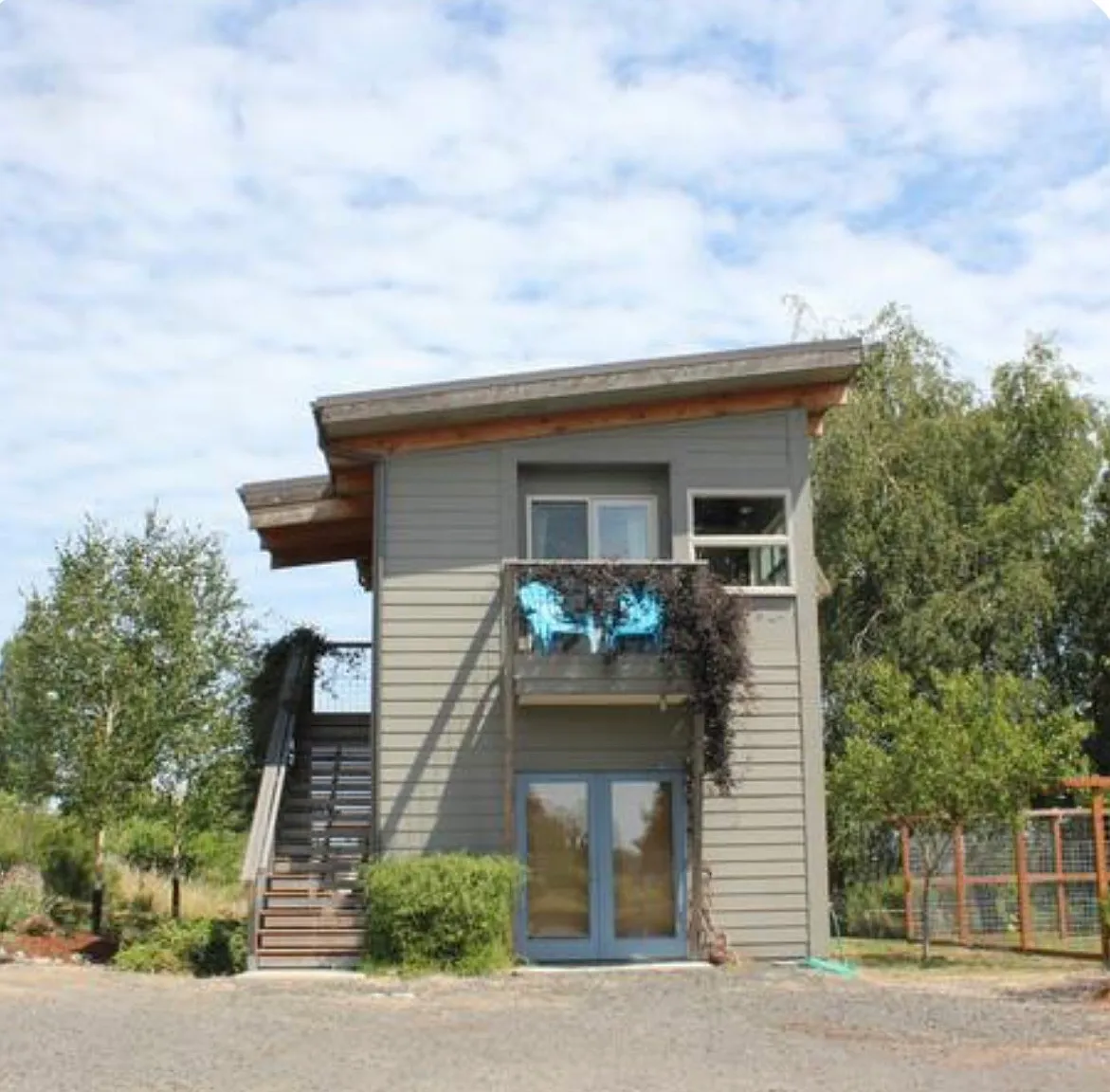 Studio, 370 sqft, $1,550 — Photo 2