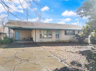 310 McDonald Dr, Huntingdon, TN 38344