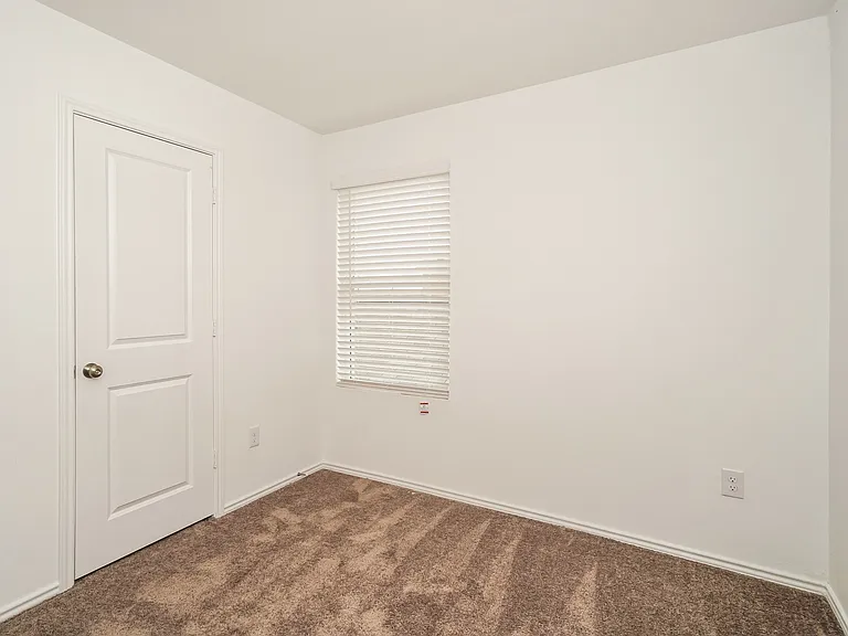 8120 Nube Medina — Photo 10