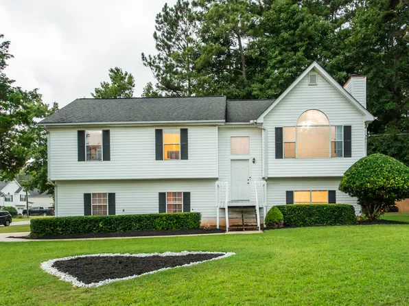 120 Lakeview Dr, Dallas, GA 30157