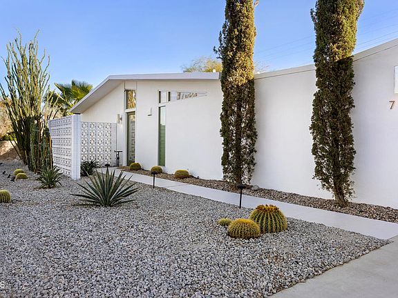 3rd image of 795 E Racquet Club Rd