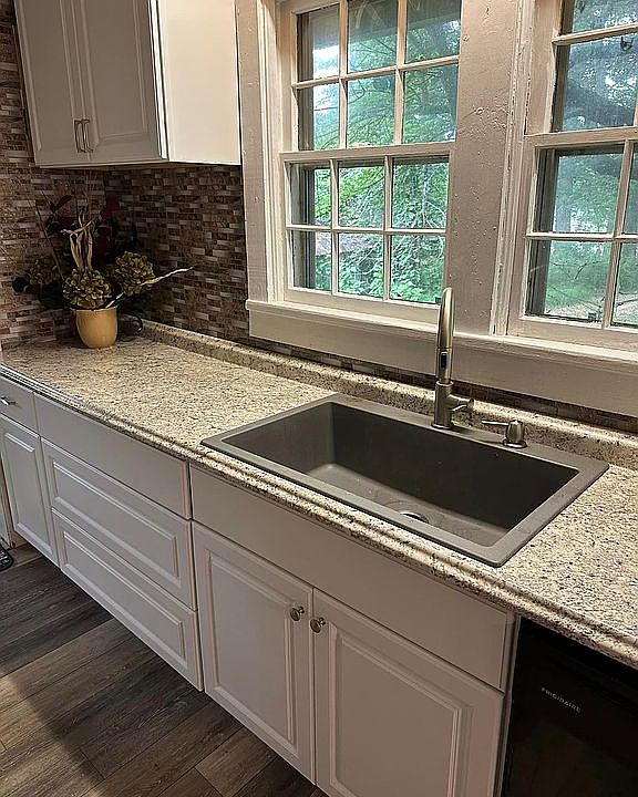 302 W Highland Ave, Elkin, NC 28621 Zillow