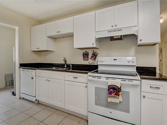 5th image of 1431 Villa Ct