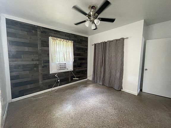 5th image of 2524 E Central Blvd