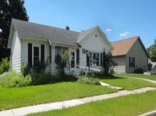 313 Roberts St, Cambria, WI 53923