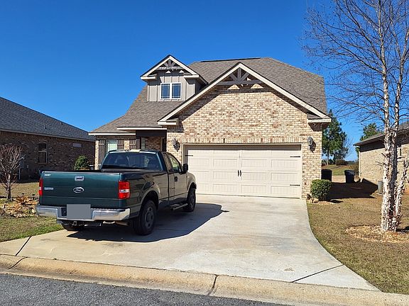 3rd image of 114 Barnyard Way