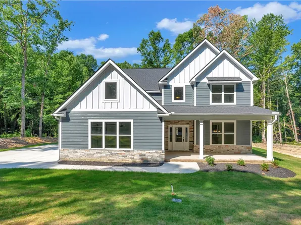 221 Fox Trl, Anderson, SC 29621