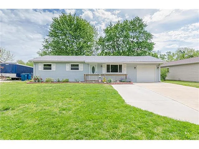 3835 John Glenn Dr photo 1