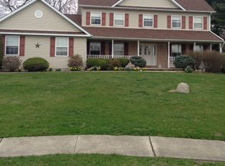 253 N Laurel Ct, Wind Gap, PA 18091