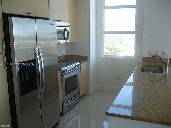 4th image of 4629 Poinciana St