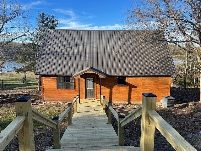 1st image of 3859 West Ln