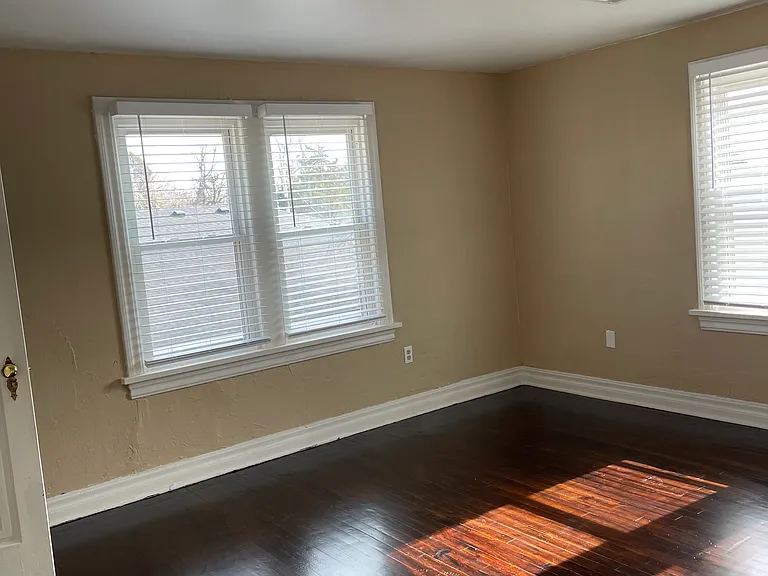 2208 NW 22nd St — Photo 17