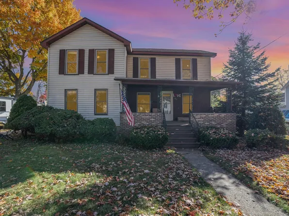 211 S Ithaca St, Ithaca, MI 48847