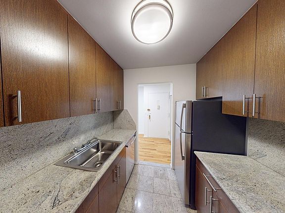 5th image of 284 Mott St APT 5F