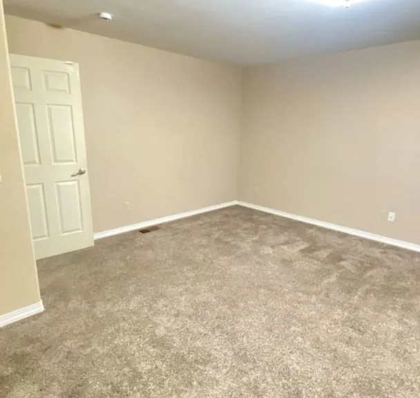 2503 E M Ave — Photo 12