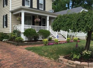 57 May Ct, Chagrin Falls, OH 44022