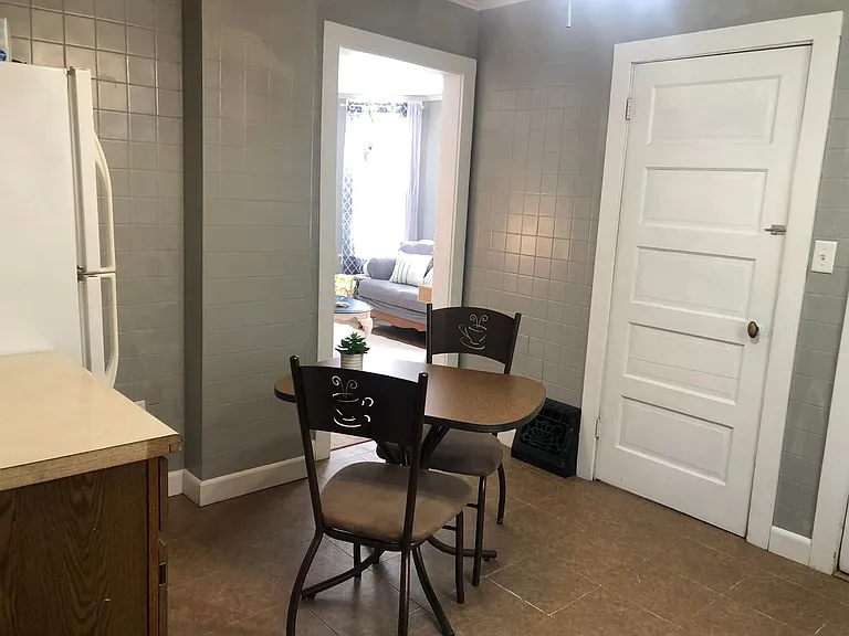 2821 Wicklow St — Photo 9