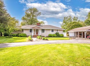 418 Tranquility Ln, Deltaville, VA 23043