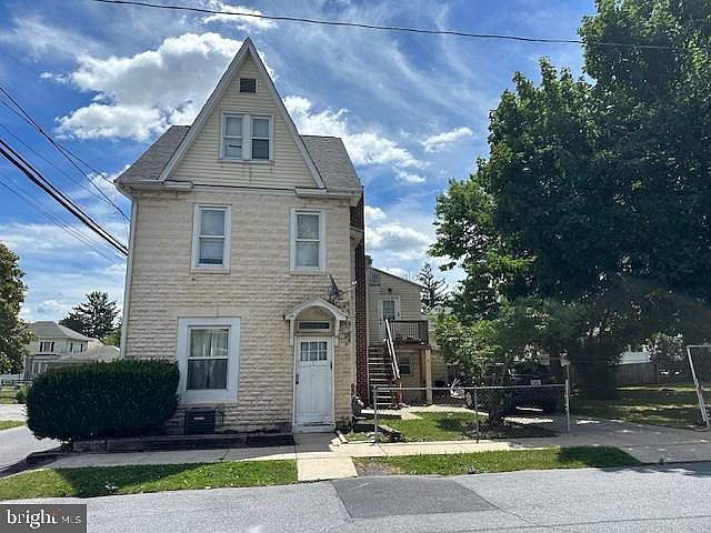 1st image of 9 Hammaker St