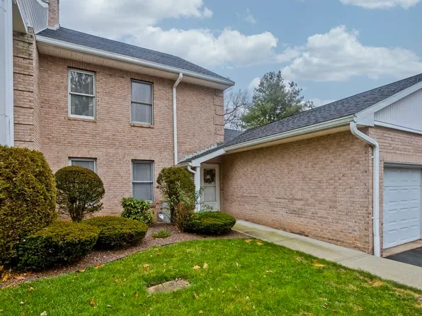 14 Castle Hill Rd #G, Agawam, MA 01001