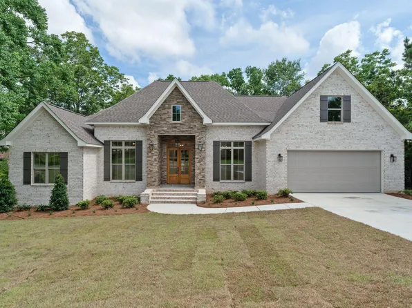 21 Buckskin Dr, Hattiesburg, MS 39402