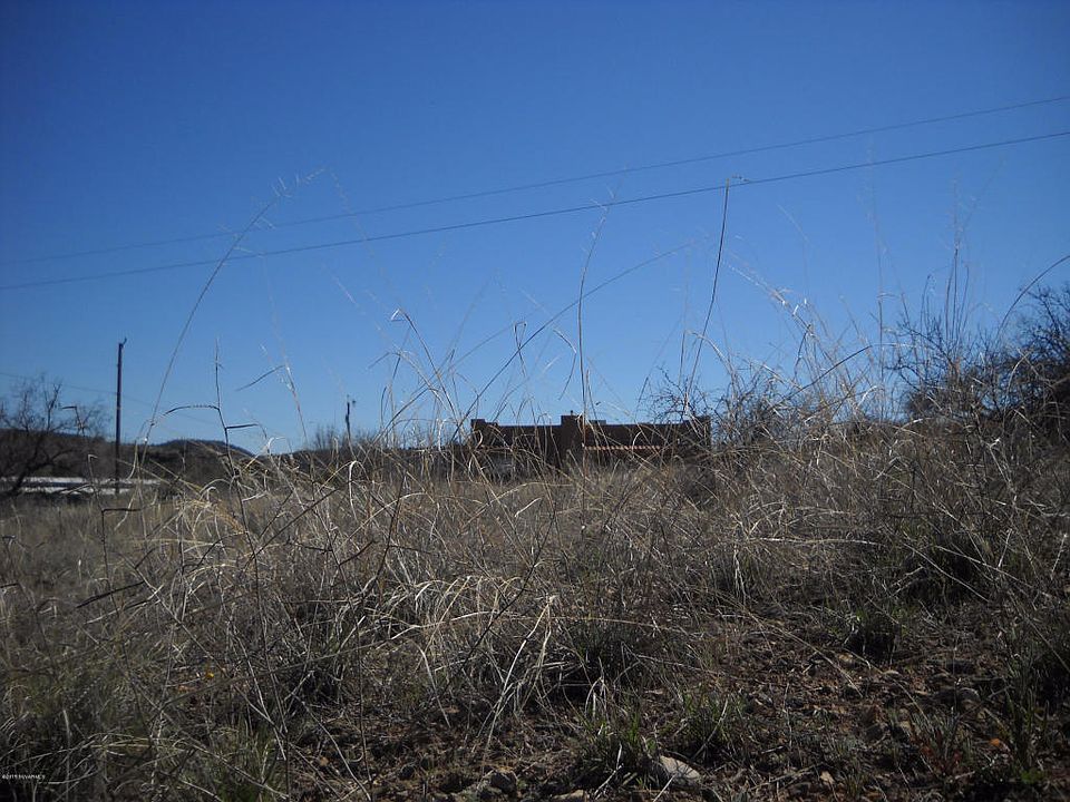 2nd image of 4745 E Beaver Creek Rd