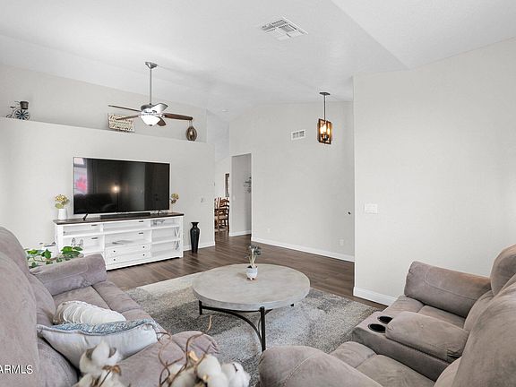 5th image of 10709 E EMELITA Avenue