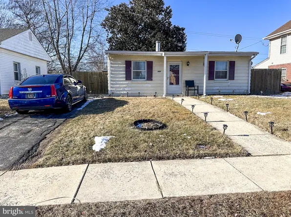 446 Carver Dr, Wilmington, DE 19801