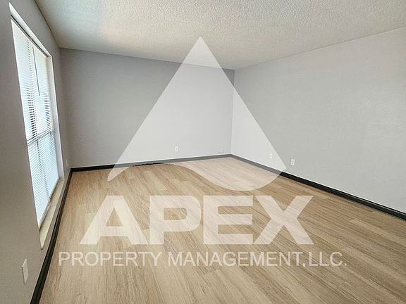 3rd image of 504 Cedartop Ln Unit C
