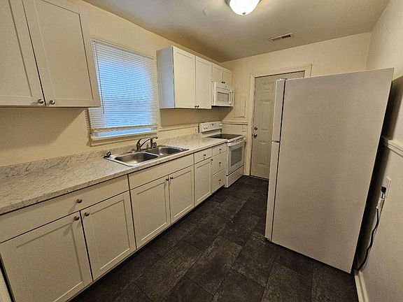 2nd image of 1025 Fourqurean Ln