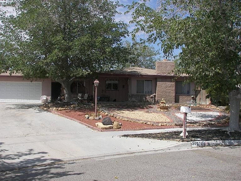 1st image of 36976 Colby Ct