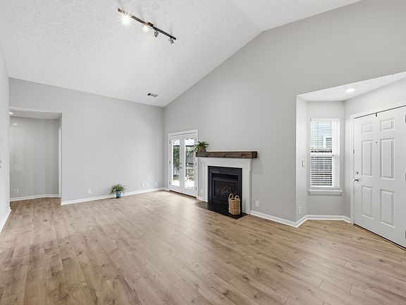 5th image of 9033 Tarrington Ln