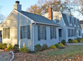 5 Mount Pleasant Ave, Gloucester, MA 01930