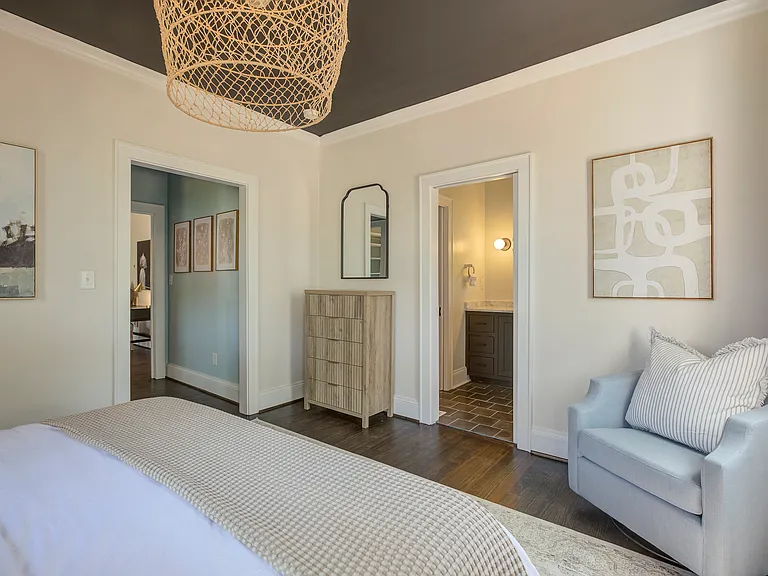 429 W Park Ave — Photo 15