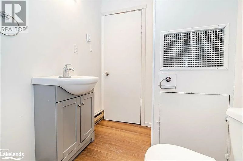 Wasaga Beach House for rent - 3 Bedrooms — photo 20