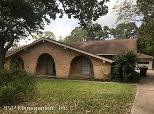 1110 Merry Oaks Dr, College Station, TX 77840