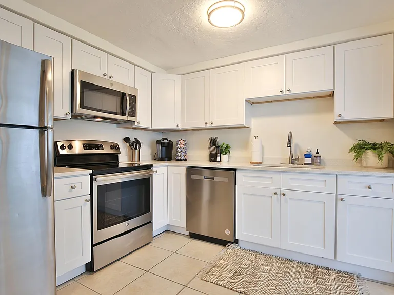 5622 S Lockwood Ridge Rd — Photo 9