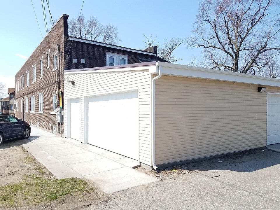 Available Garage Parking Slot