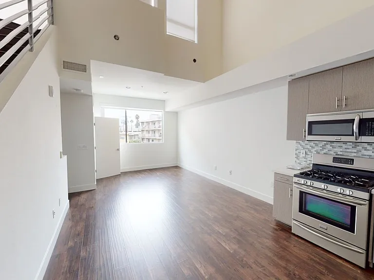 Lindblade Lofts — Photo 2