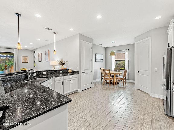 4th image of 8545 Stalwart Cir