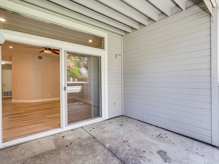 537 Shadow Dance Dr — Photo 30